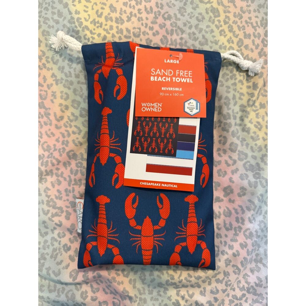 Home Caro Lobster Sand Free Beach Towel Reversible Nautical Navy Red 35x62 NWT